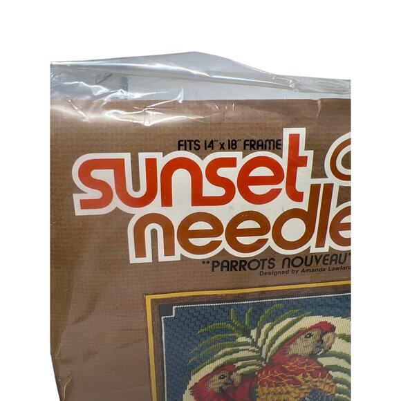 Sunset Needlepoint 1981 Craft Kit PARROTS NOUVEAU Designed by Amanda Lawford NOS - Picture 2 of 4